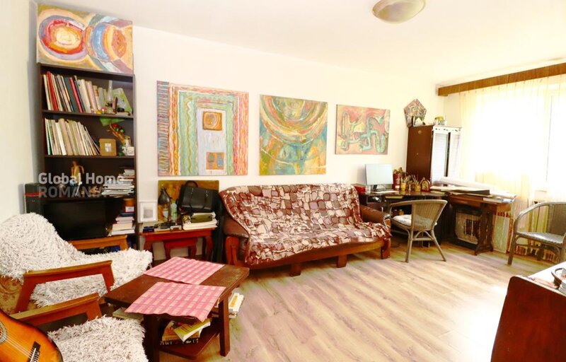 Metrou Dristor, apartament 2 camere decomandat, etaj 2/8, bloc 1985.