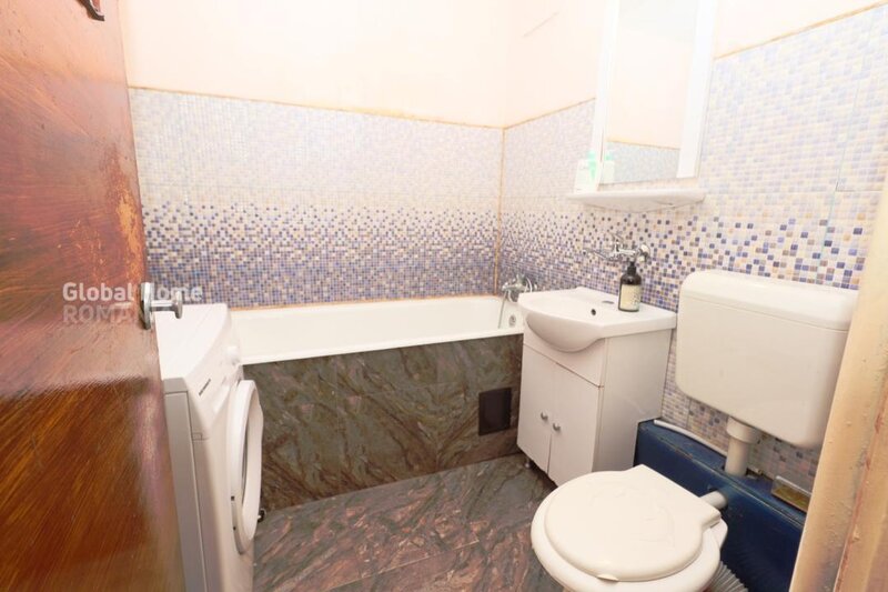 Metrou Dristor, apartament 2 camere decomandat, etaj 2/8, bloc 1985.